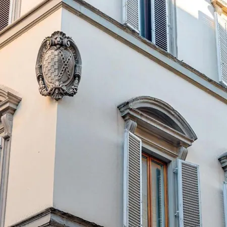 Bella Benci - Frescoed Firenze